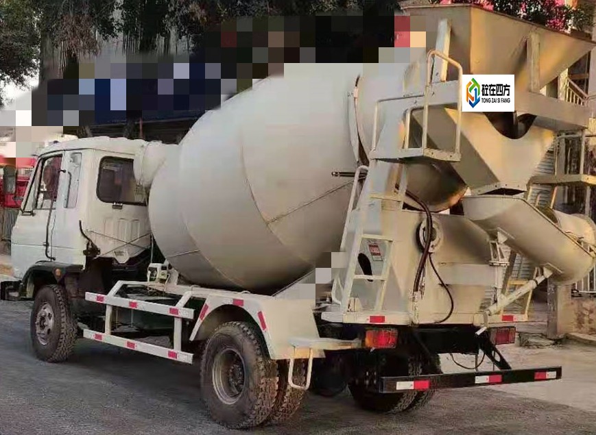 https://images.tongzsf.com/tong/truck_machine/20210128/160124cbbdfc83.jpg