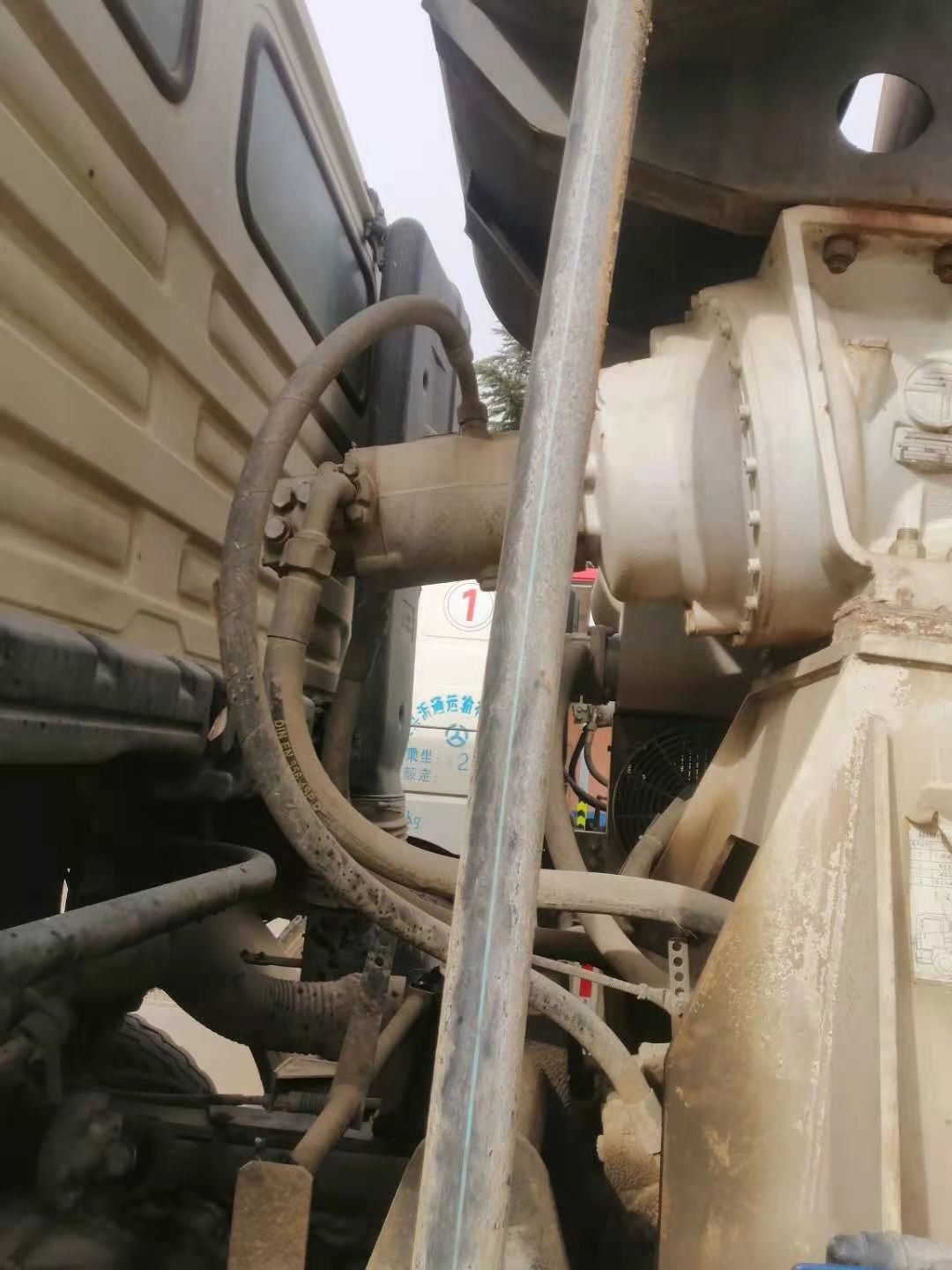 https://images.tongzsf.com/tong/truck_machine/20210128/160124cc992fe6.jpg