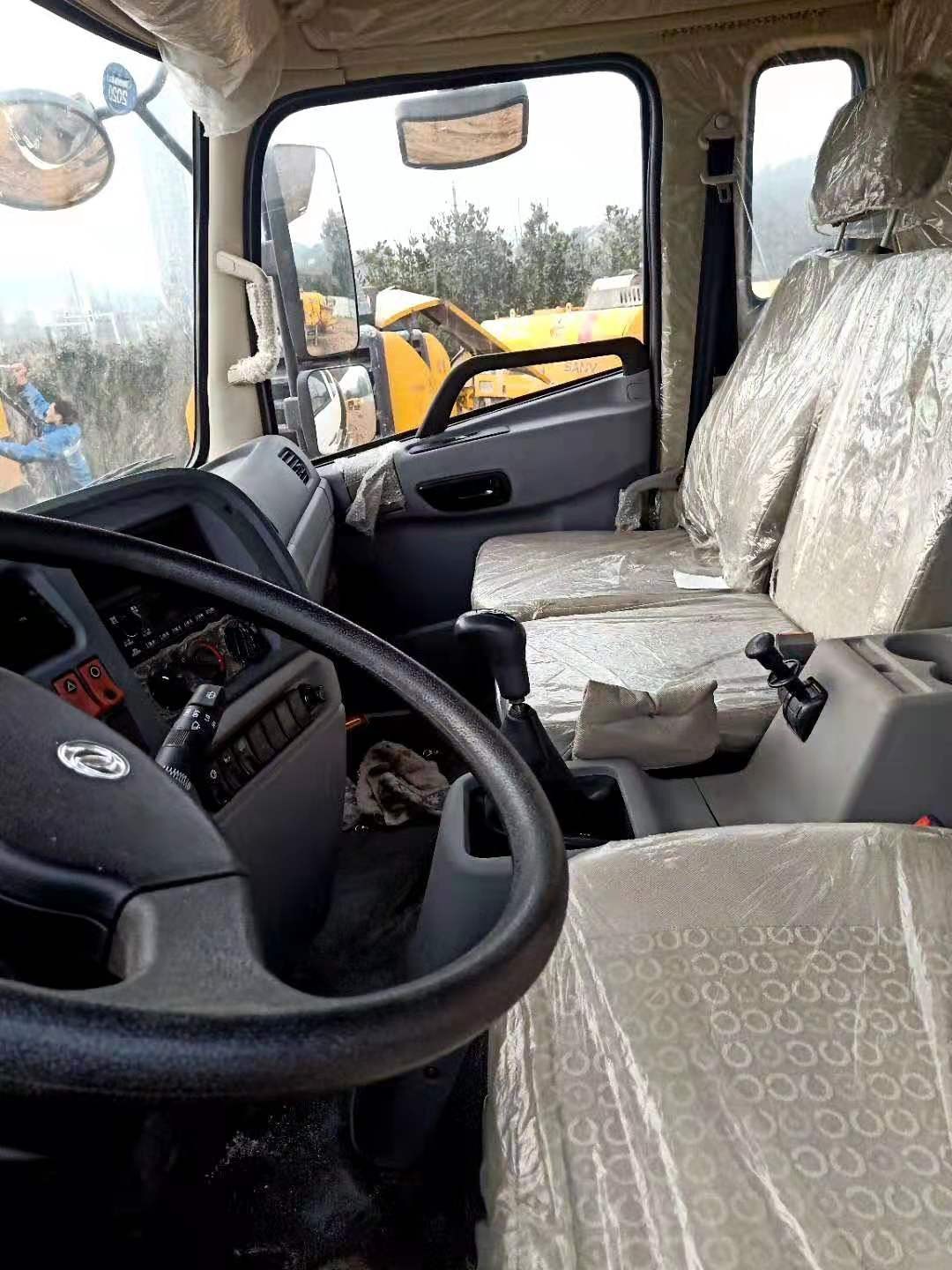 https://images.tongzsf.com/tong/truck_machine/20210128/160126a85169bd.jpg