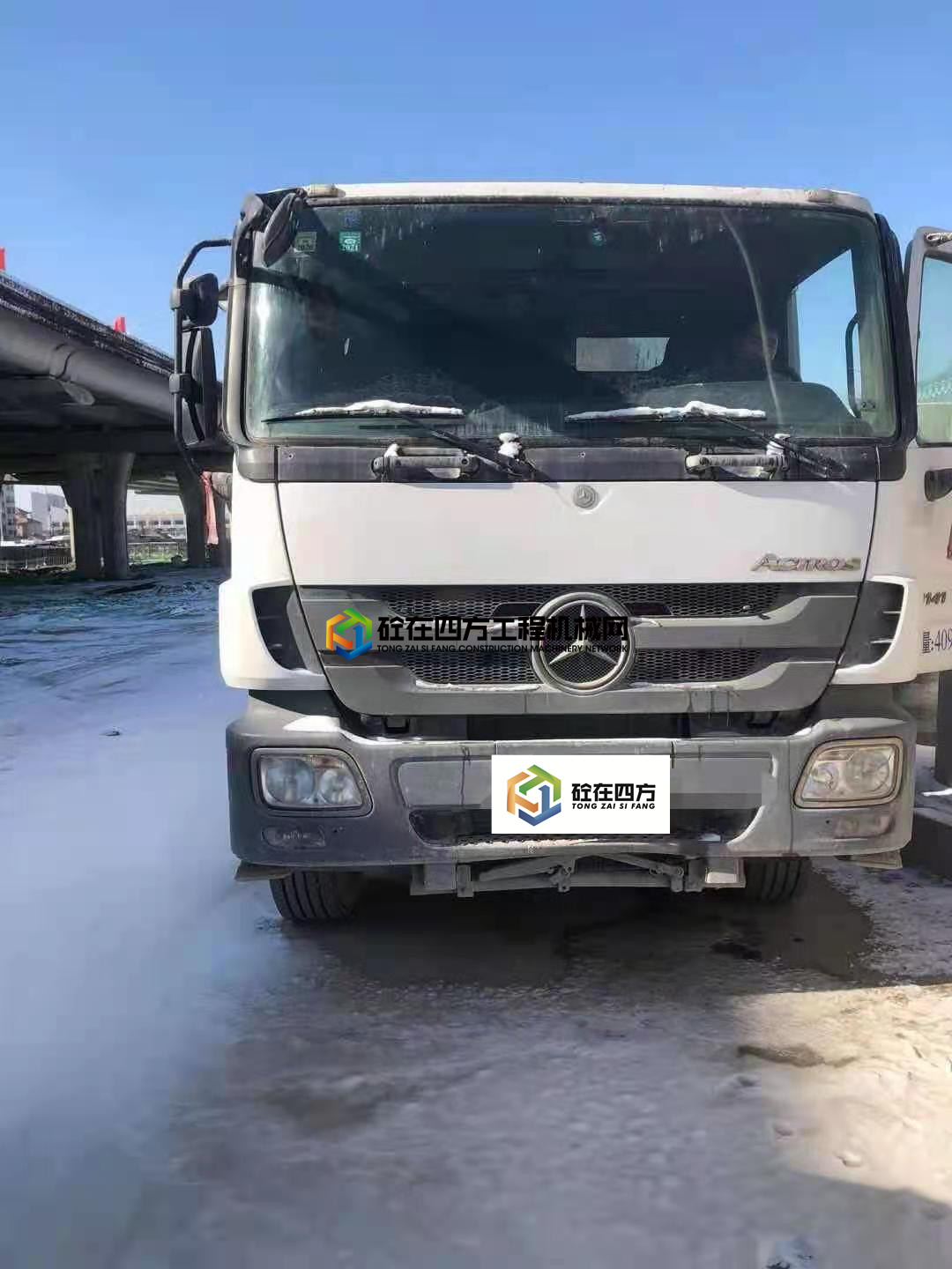 https://images.tongzsf.com/tong/truck_machine/20210129/16013dab59230a.jpg