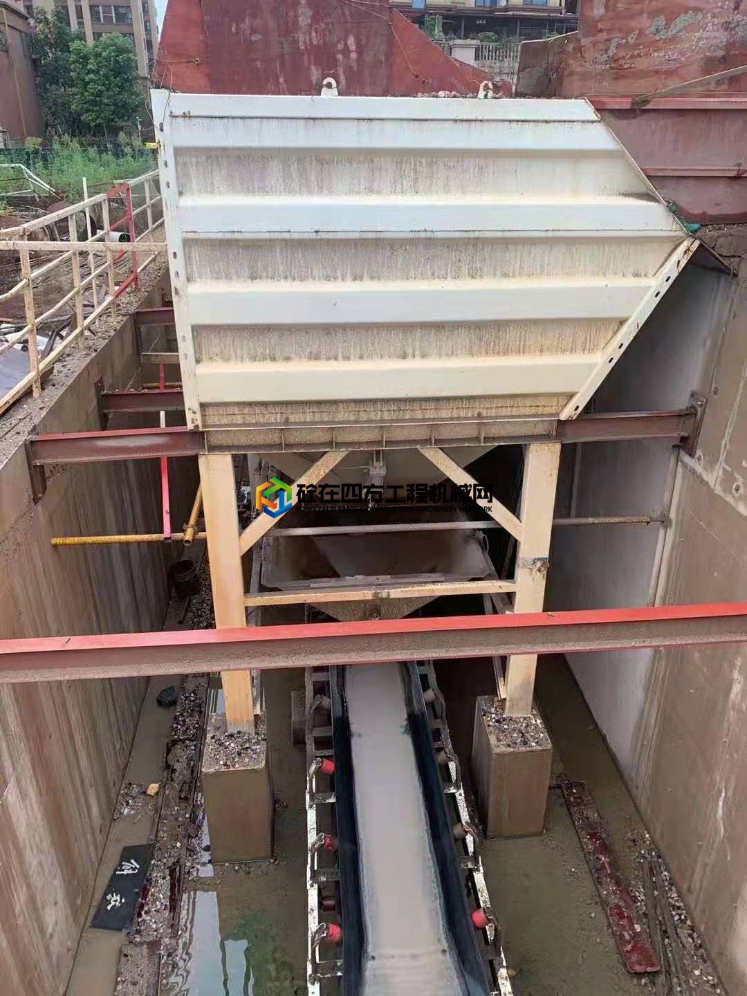 https://images.tongzsf.com/tong/truck_machine/20210130/16014d810639f1.jpg