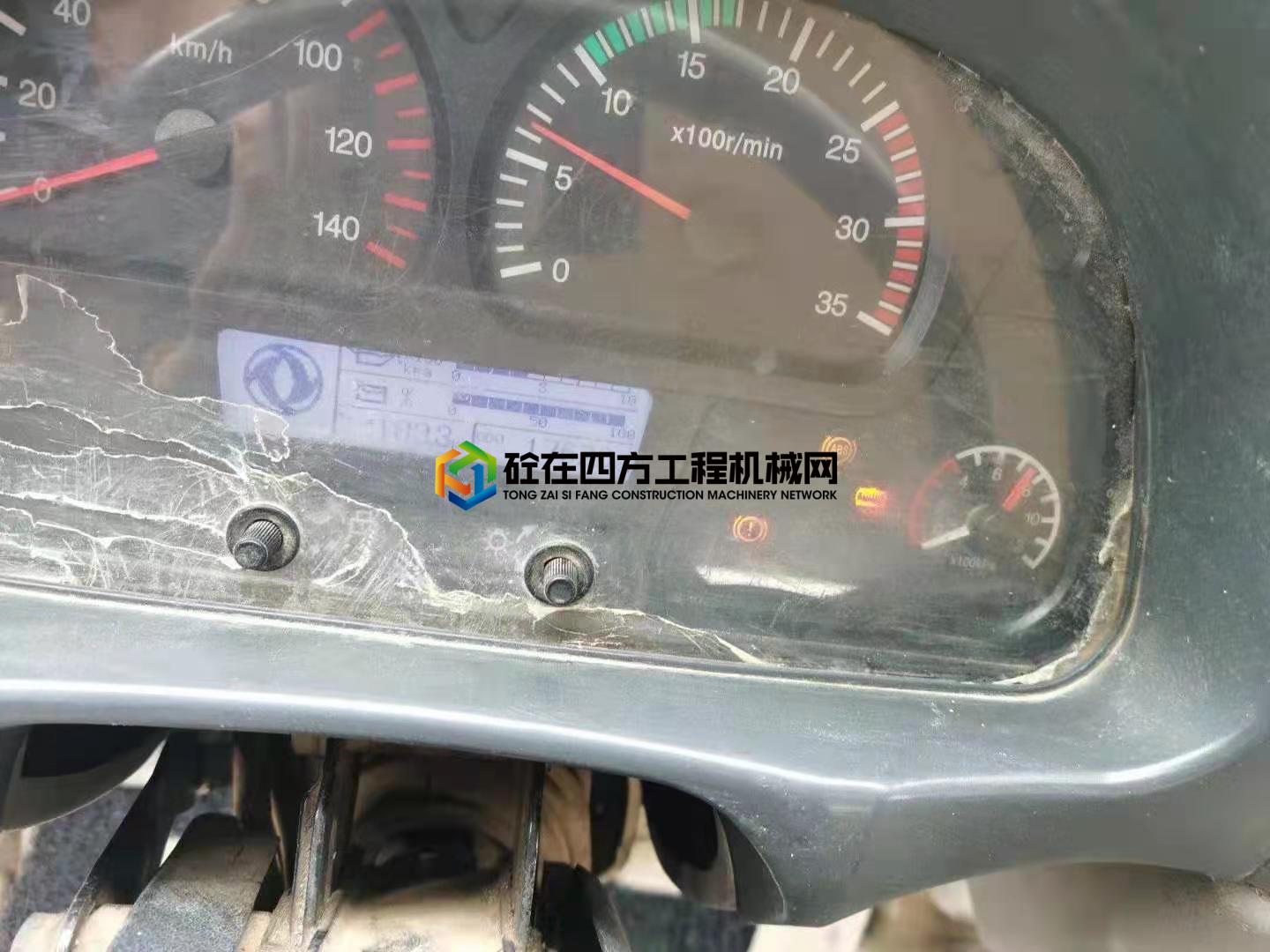 https://images.tongzsf.com/tong/truck_machine/20210202/16018f5407ba3e.jpg