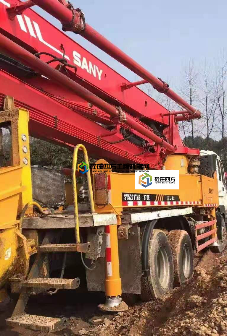 https://images.tongzsf.com/tong/truck_machine/20210202/160190d14269fa.jpg
