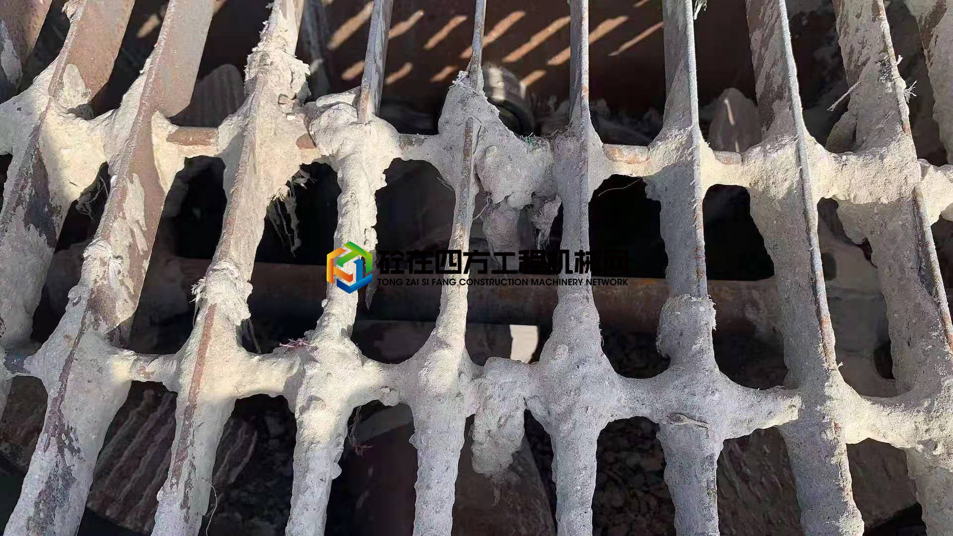 https://images.tongzsf.com/tong/truck_machine/20210203/1601a5a668279a.jpg