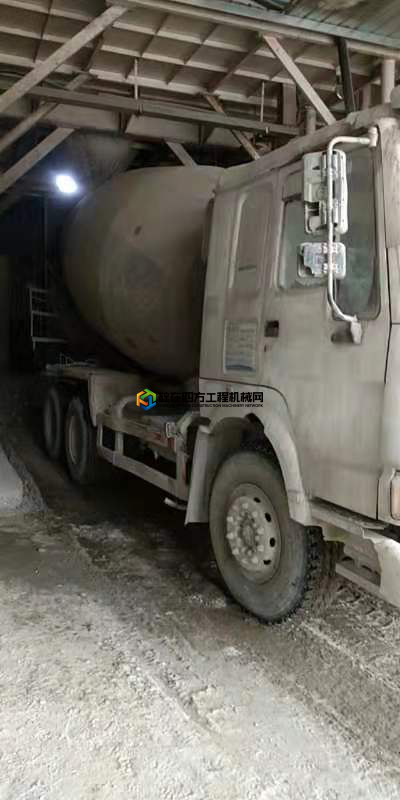 https://images.tongzsf.com/tong/truck_machine/20210204/1601bac2b496e4.jpg