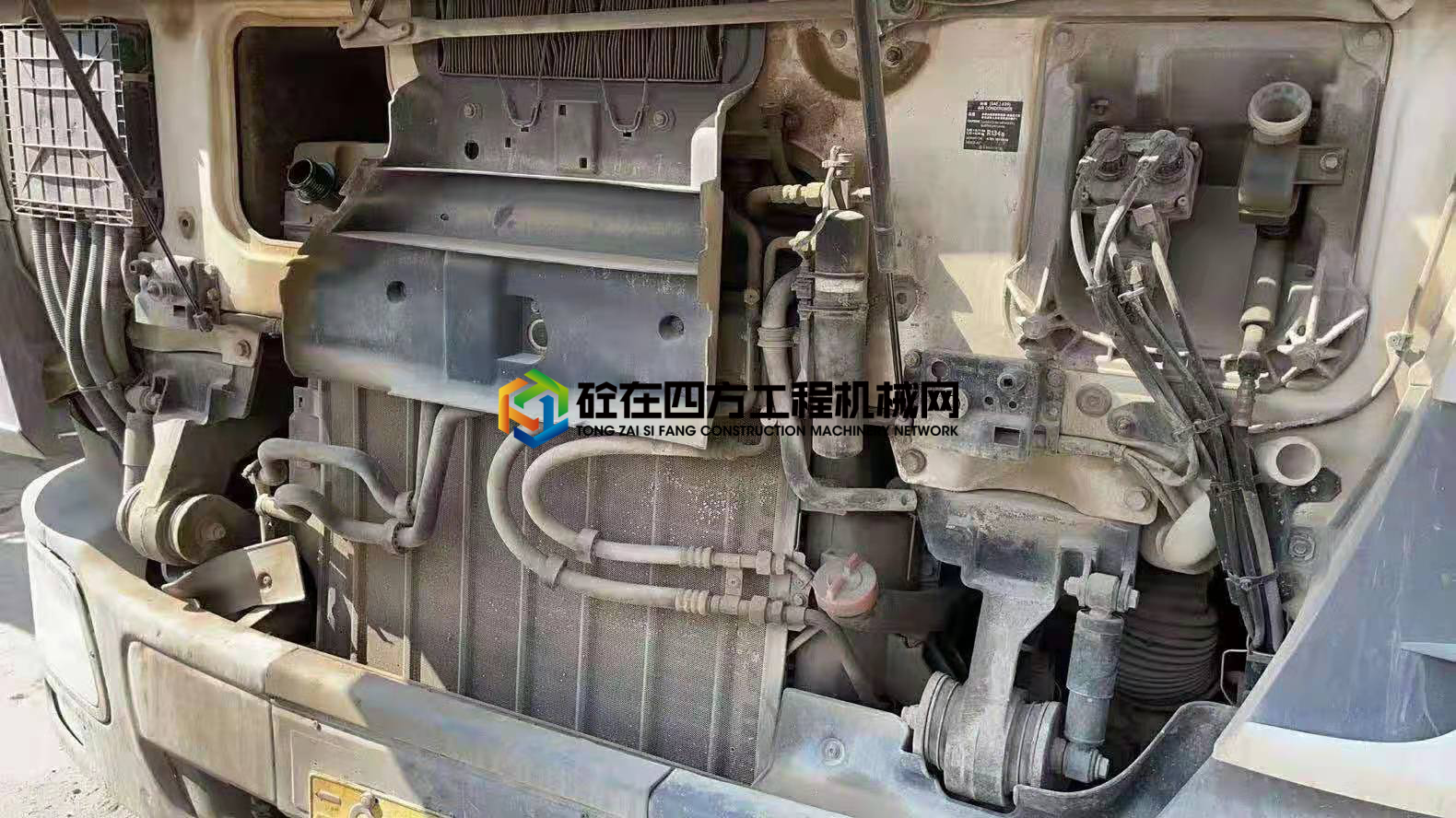 https://images.tongzsf.com/tong/truck_machine/20210204/1601bbcd2f1eab.jpg
