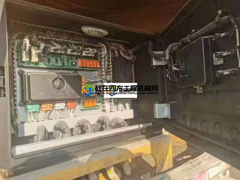 https://images.tongzsf.com/tong/truck_machine/20210204/1601bc0fcb9cef.jpg