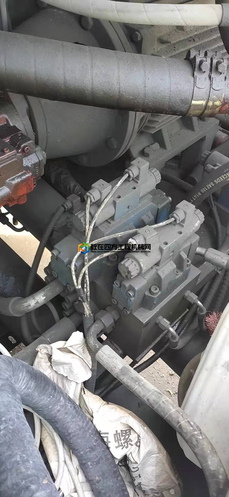 https://images.tongzsf.com/tong/truck_machine/20210217/1602d3ba84f82d.jpg