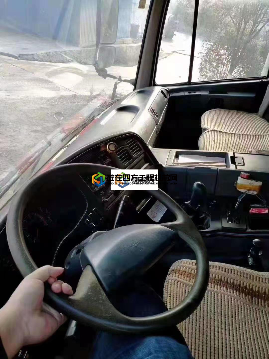 https://images.tongzsf.com/tong/truck_machine/20210220/1603060db47fb5.jpg