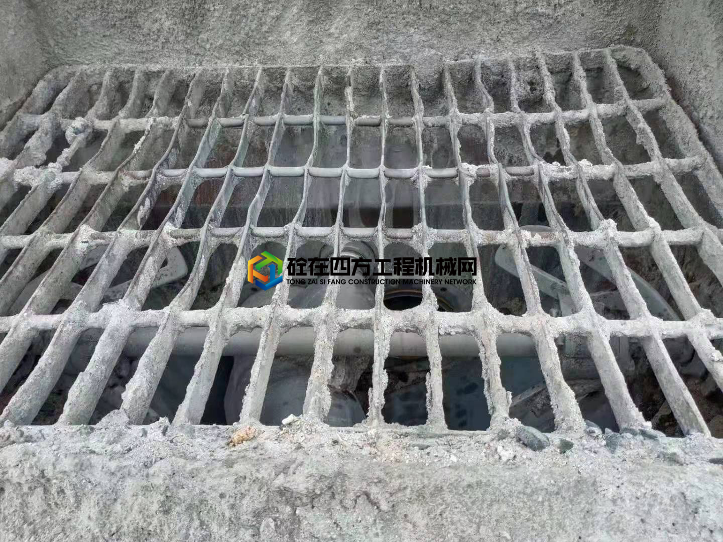 https://images.tongzsf.com/tong/truck_machine/20210220/16030610e7423c.jpg