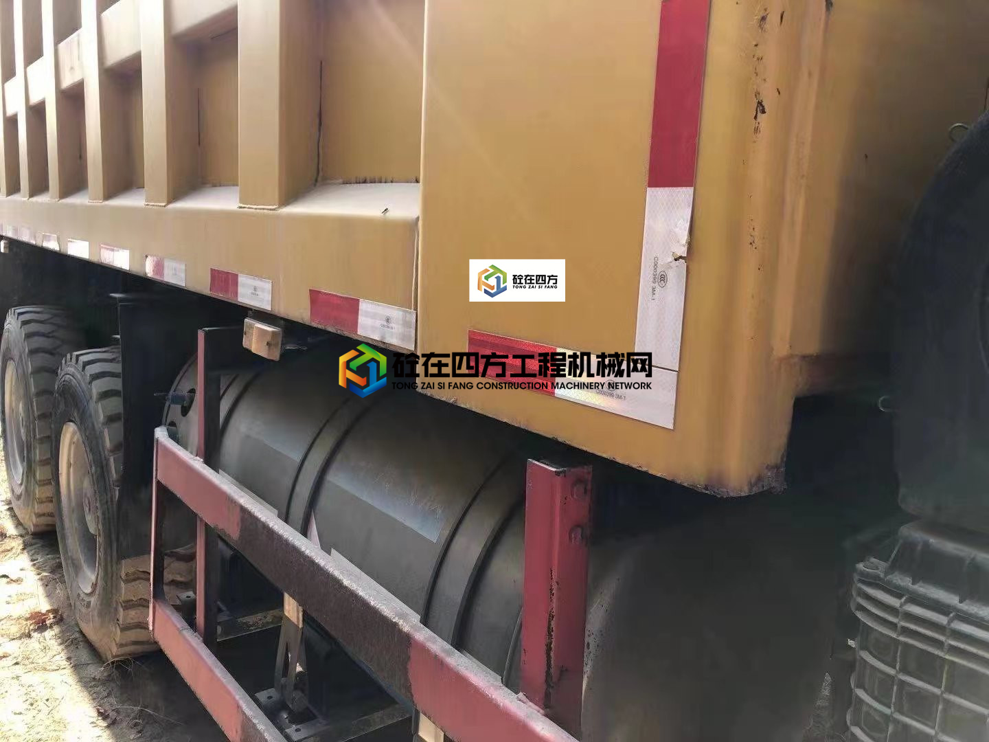 https://images.tongzsf.com/tong/truck_machine/20210221/16031b96234d63.jpg