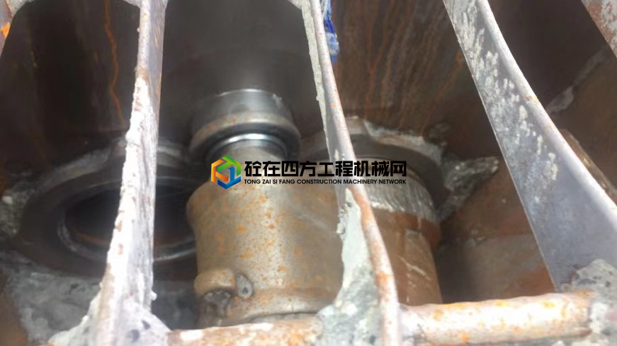 https://images.tongzsf.com/tong/truck_machine/20210222/1603350221f3ec.jpg