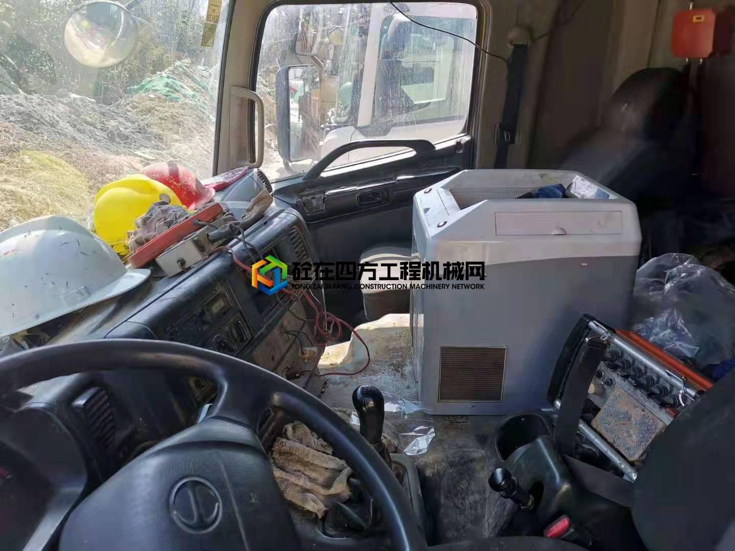 https://images.tongzsf.com/tong/truck_machine/20210222/160335c15aad31.jpg