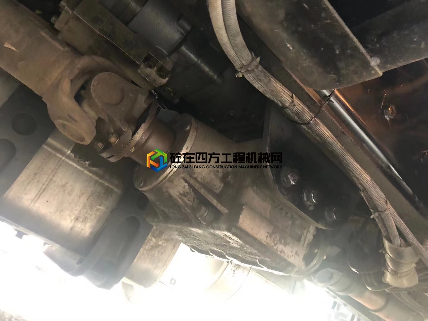 https://images.tongzsf.com/tong/truck_machine/20210222/1603362cf29d1f.jpg