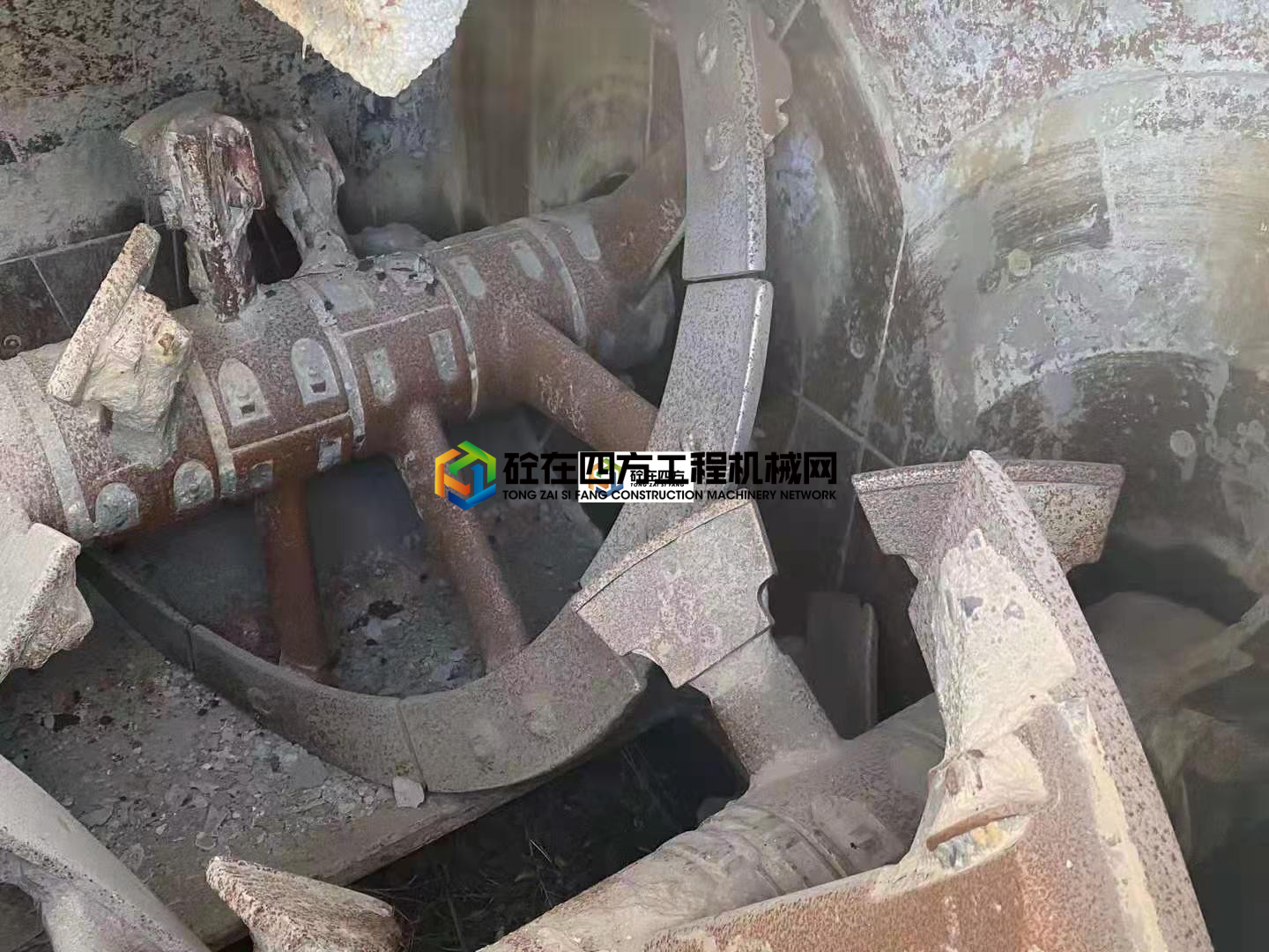 https://images.tongzsf.com/tong/truck_machine/20210223/16034b269c521d.jpg