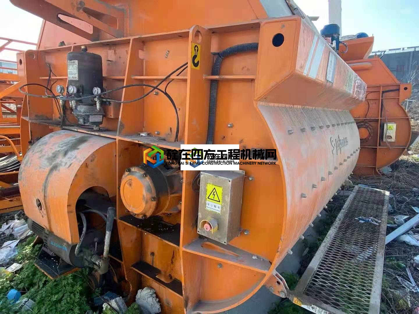 https://images.tongzsf.com/tong/truck_machine/20210223/16034b26a8f3c6.jpg