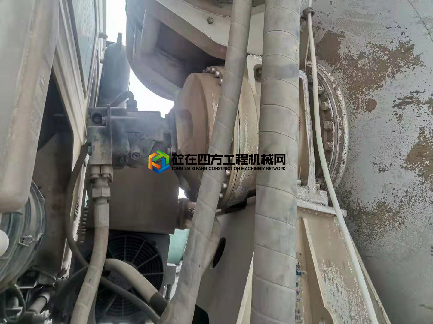 https://images.tongzsf.com/tong/truck_machine/20210224/16035f4da105af.jpg