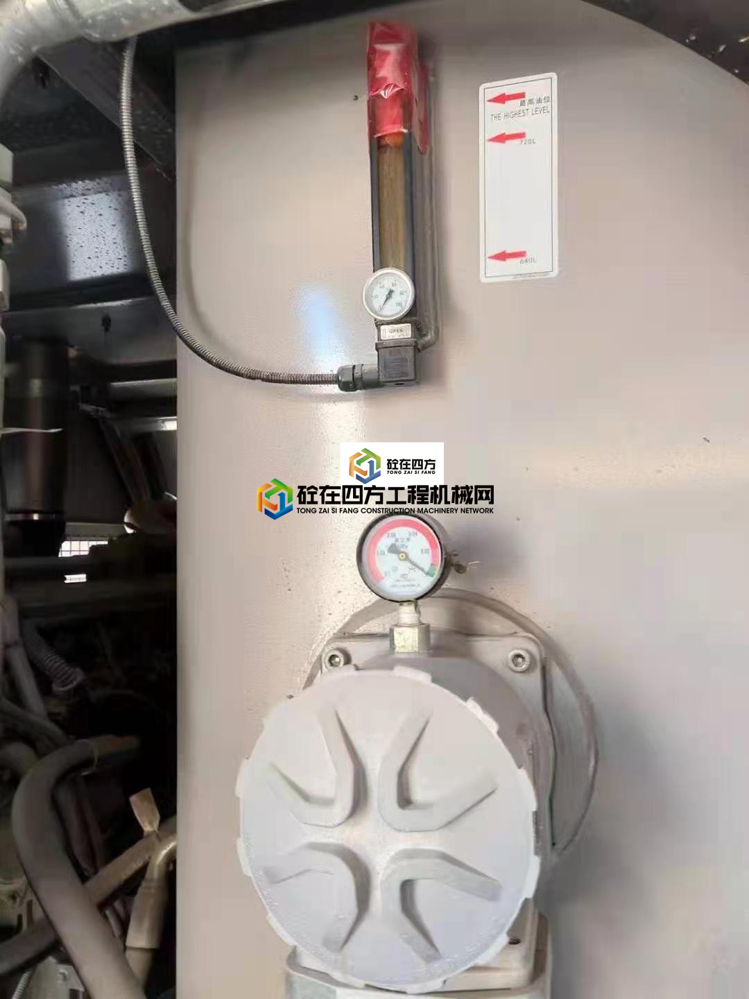 https://images.tongzsf.com/tong/truck_machine/20210225/160370f923d6da.jpg