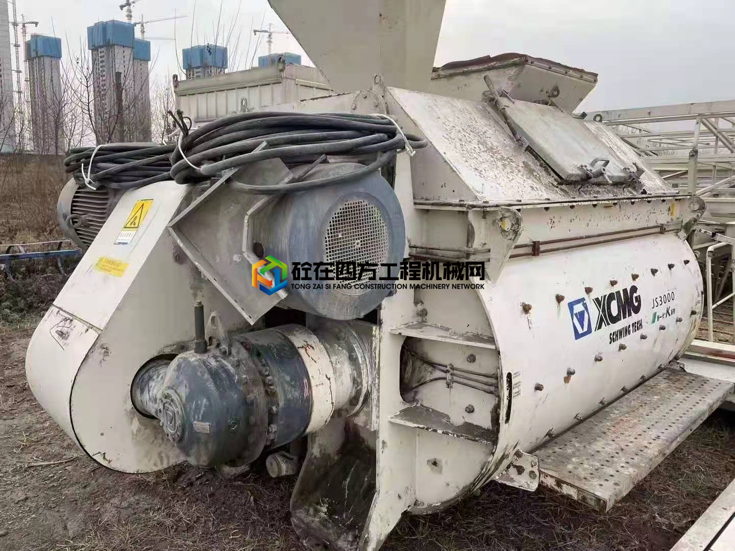 https://images.tongzsf.com/tong/truck_machine/20210225/160371f8a80f0a.jpg