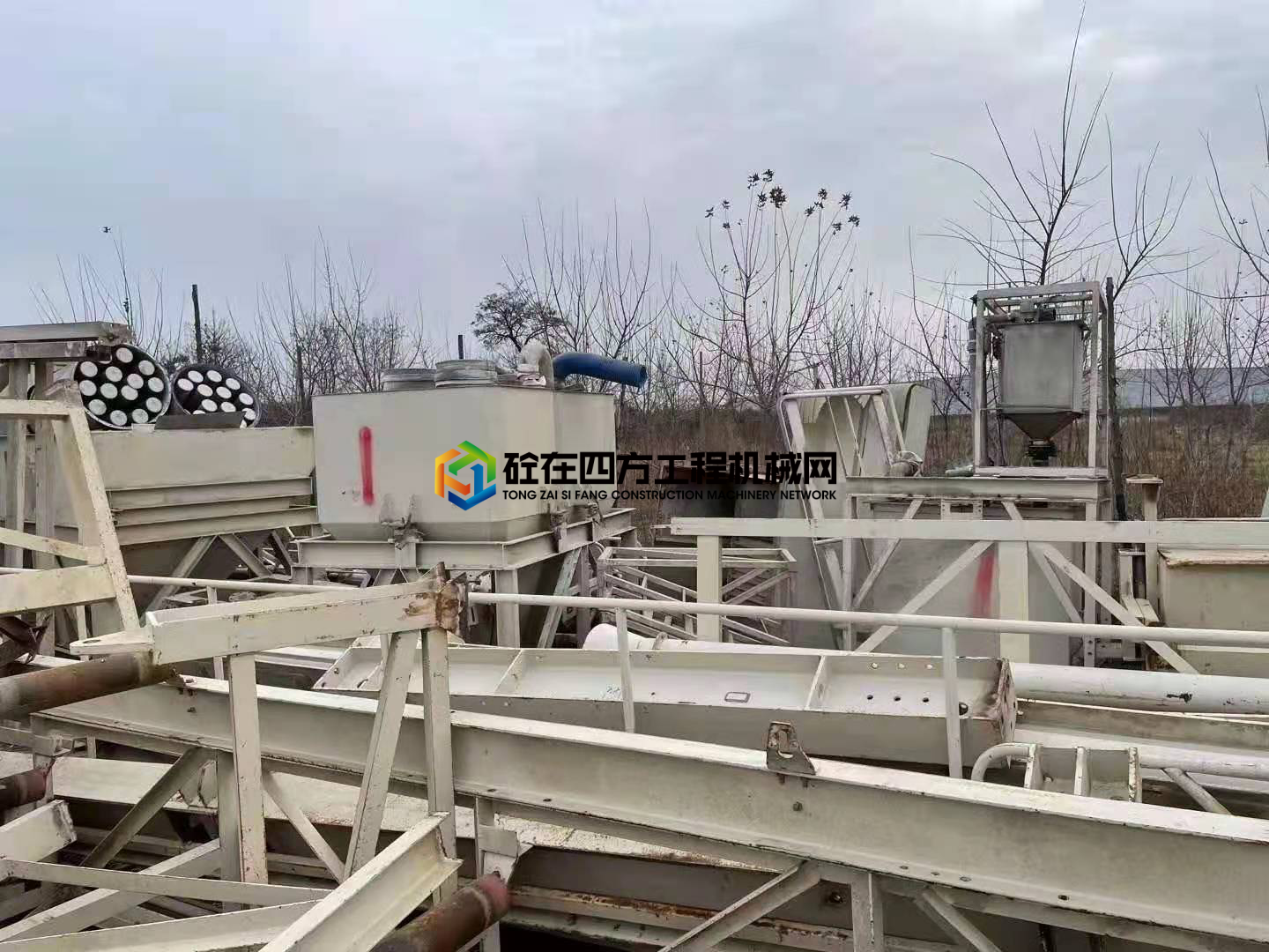 https://images.tongzsf.com/tong/truck_machine/20210225/160371f8b45c00.jpg