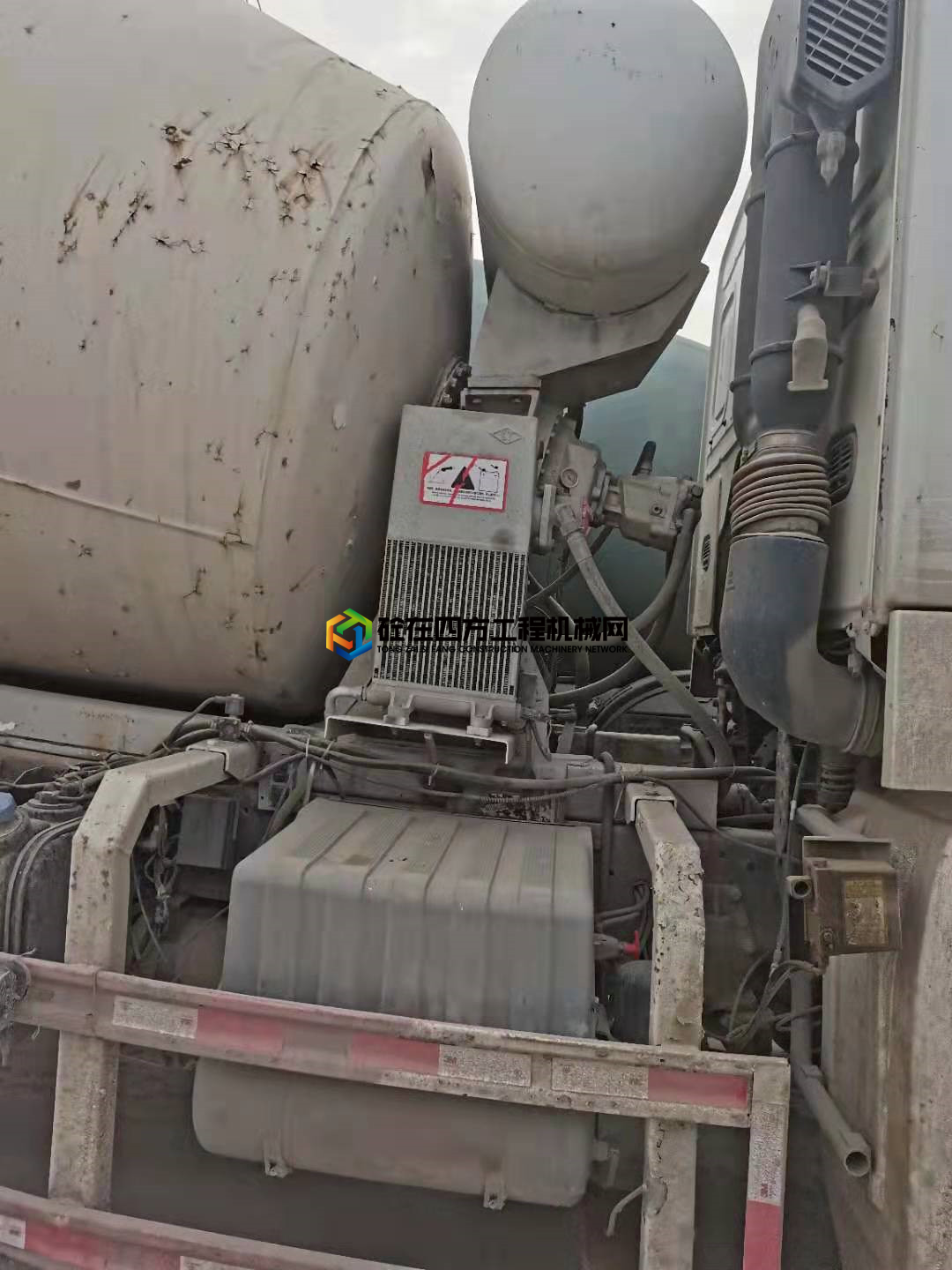 https://images.tongzsf.com/tong/truck_machine/20210226/160384a5a74976.jpg