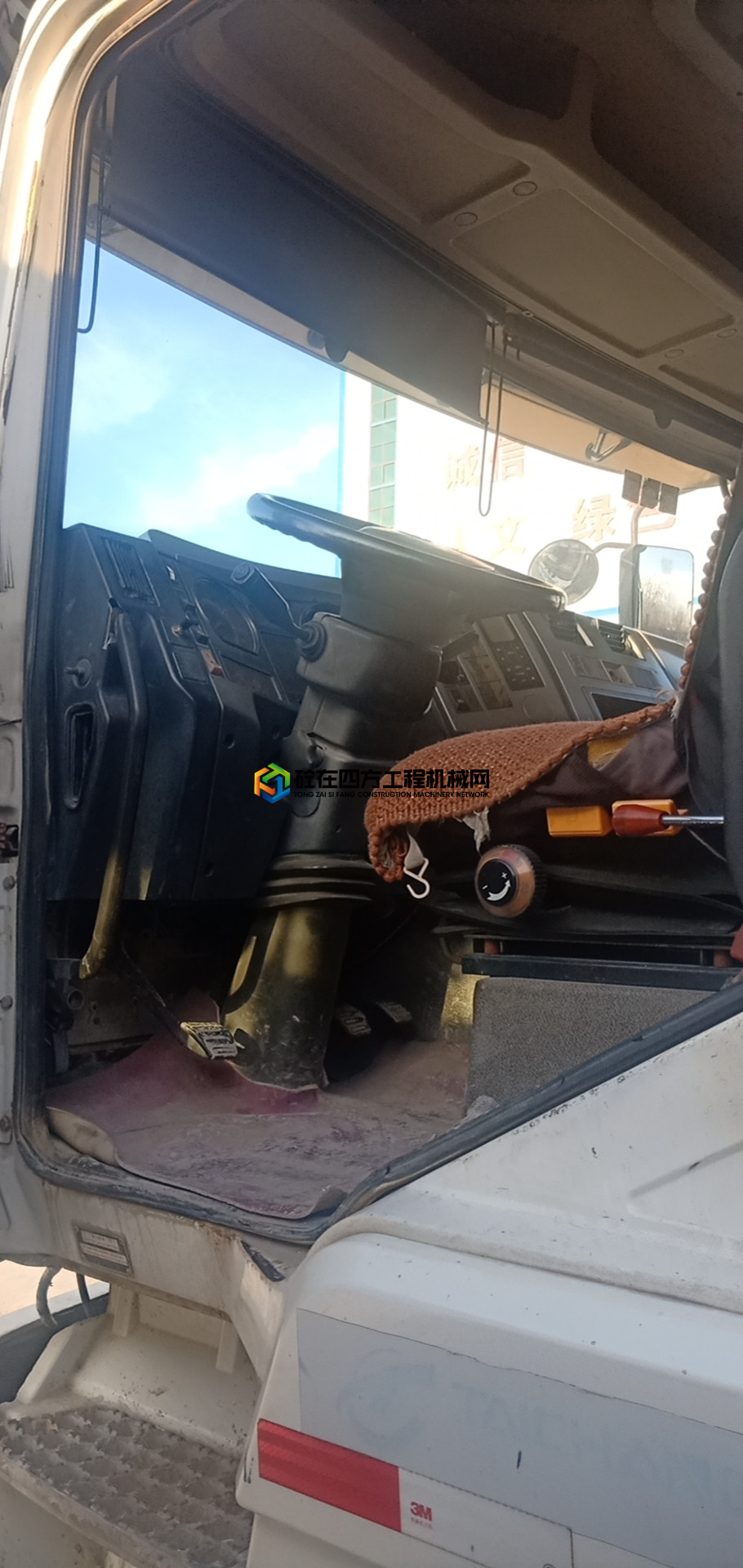 https://images.tongzsf.com/tong/truck_machine/20210226/160384cb47ac2e.jpg