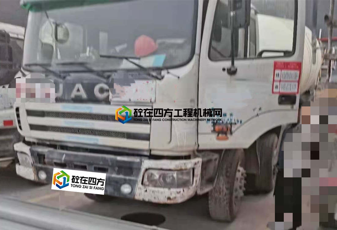 https://images.tongzsf.com/tong/truck_machine/20210226/160385e79bbd34.jpg
