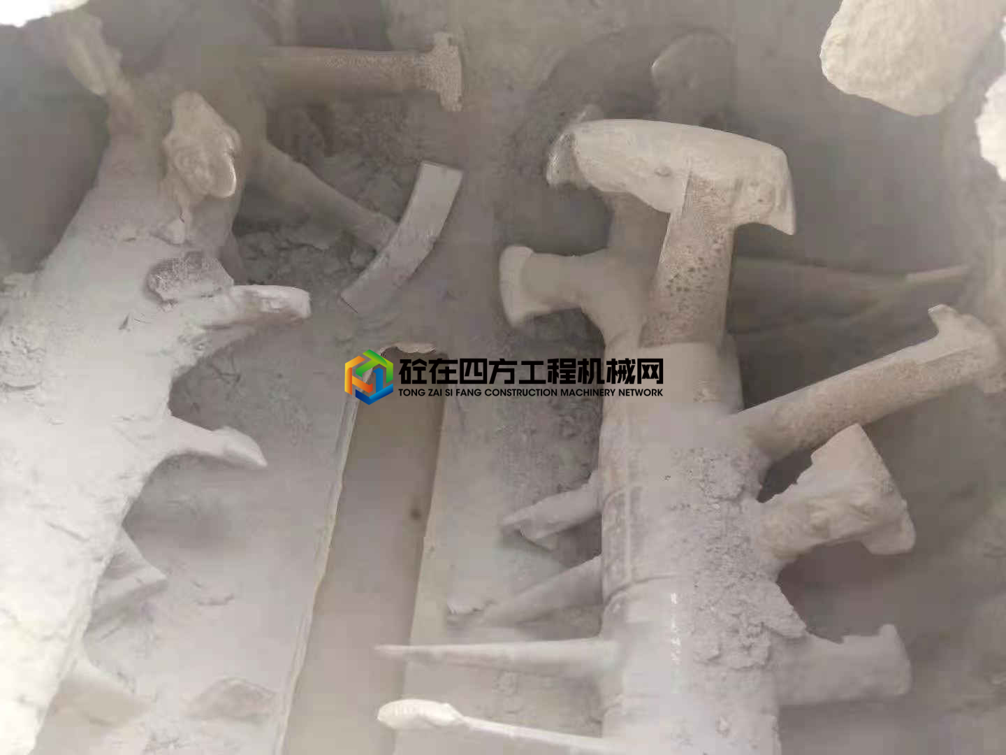 https://images.tongzsf.com/tong/truck_machine/20210226/160387257b4a35.jpg