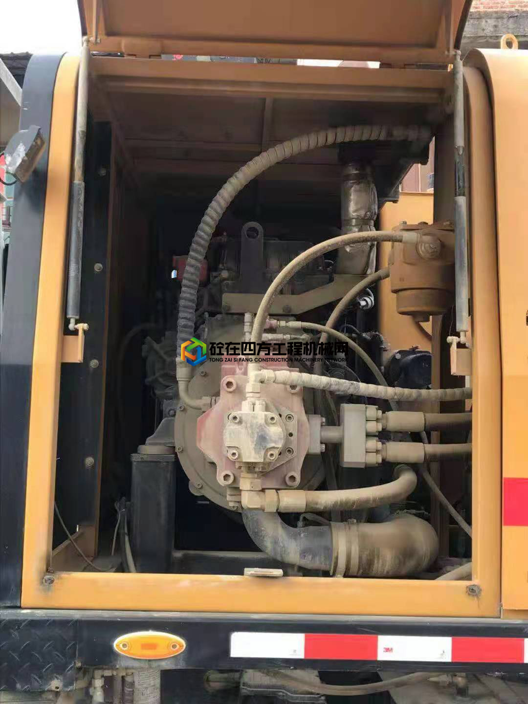 https://images.tongzsf.com/tong/truck_machine/20210227/16039bd36d6ffe.jpg