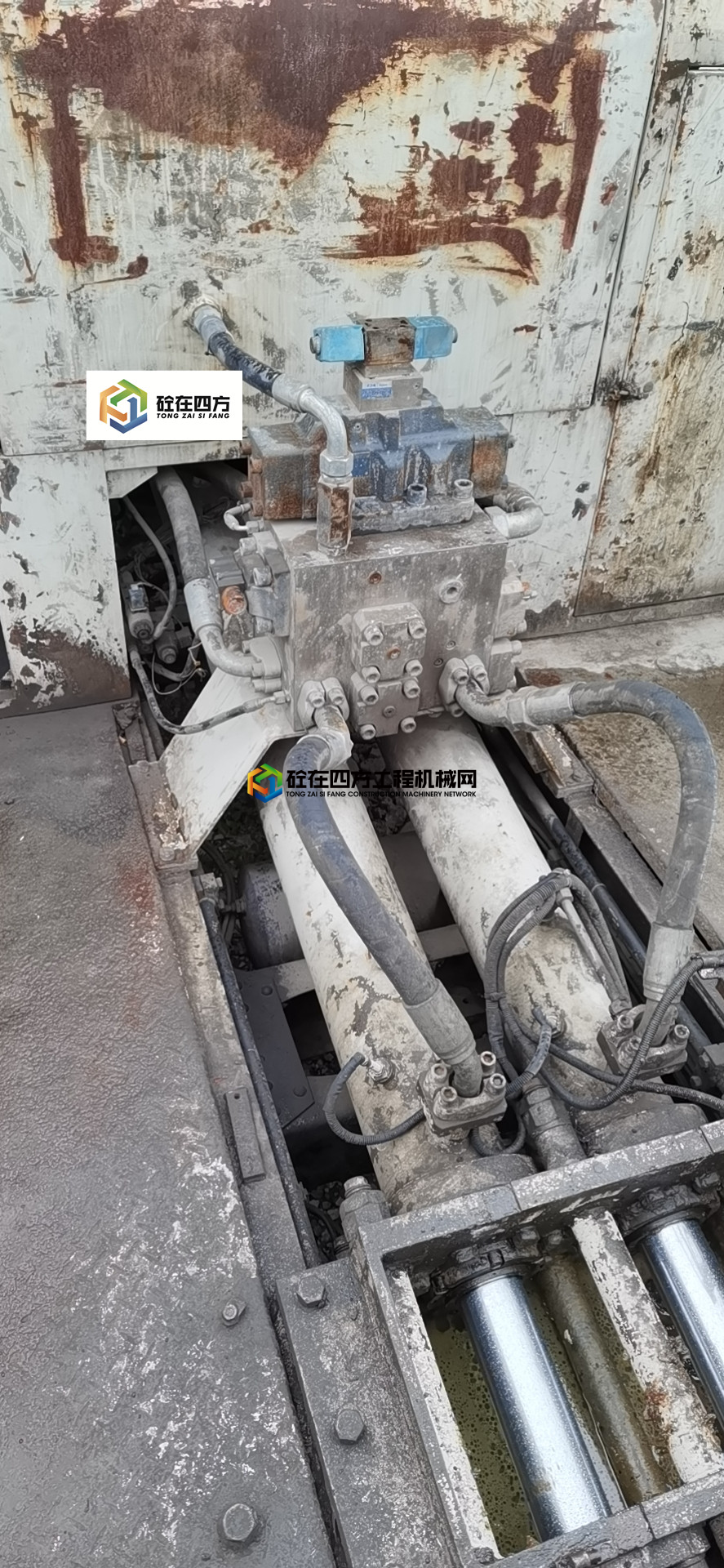 https://images.tongzsf.com/tong/truck_machine/20210227/16039f80fb41b0.jpg