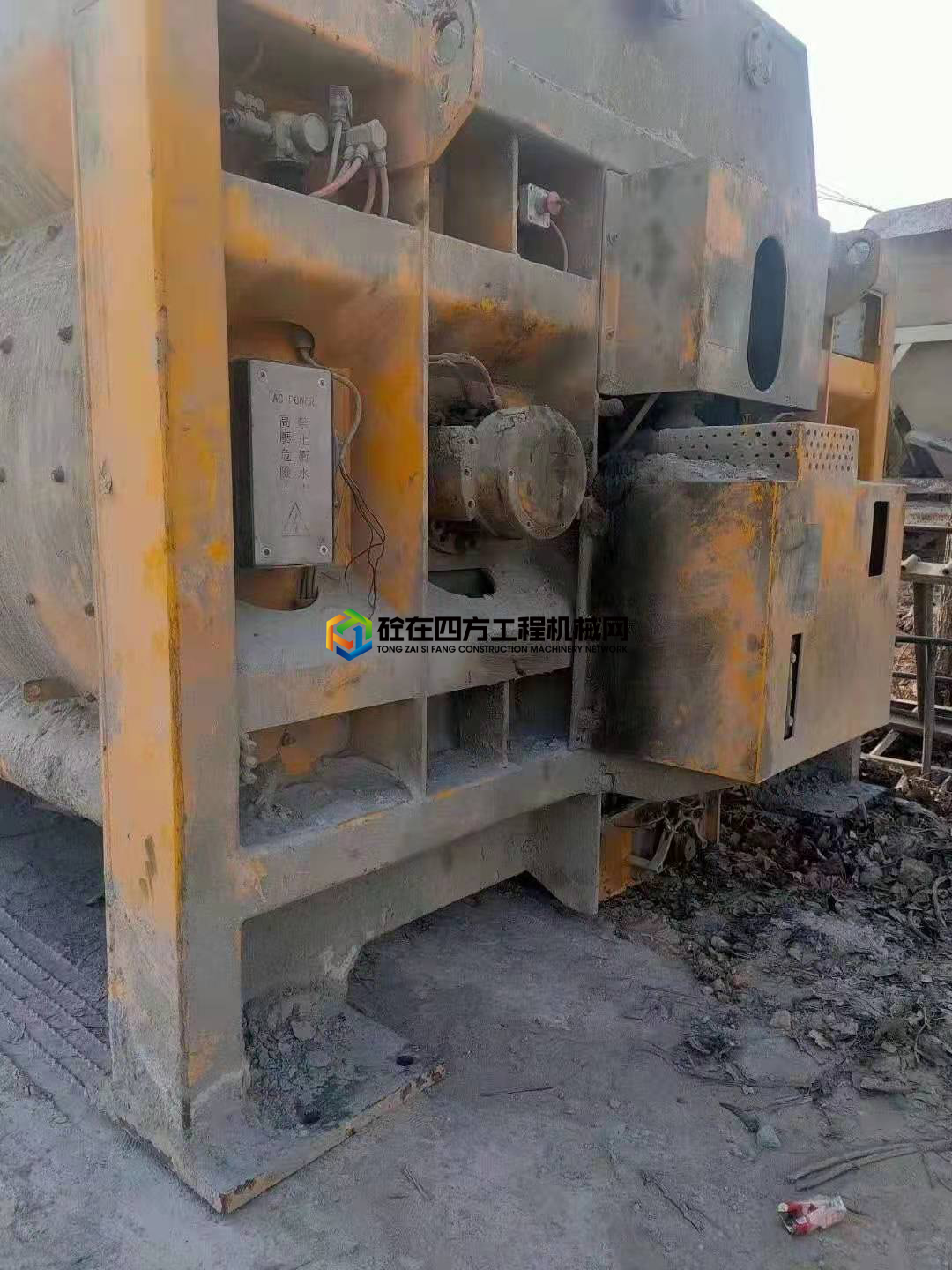https://images.tongzsf.com/tong/truck_machine/20210227/1603a110997ab3.jpg