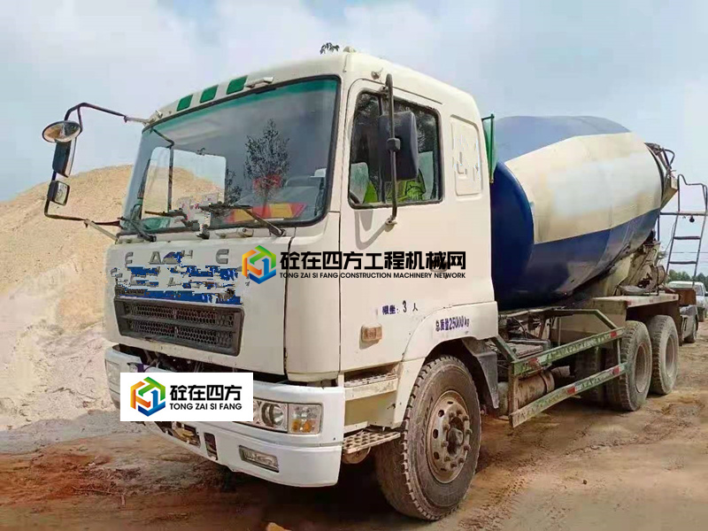 https://images.tongzsf.com/tong/truck_machine/20210301/1603cb17eadb8d.jpg