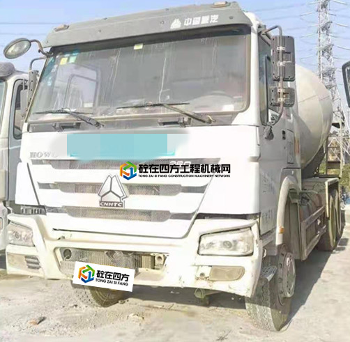 https://images.tongzsf.com/tong/truck_machine/20210302/1603d93625bd18.jpg