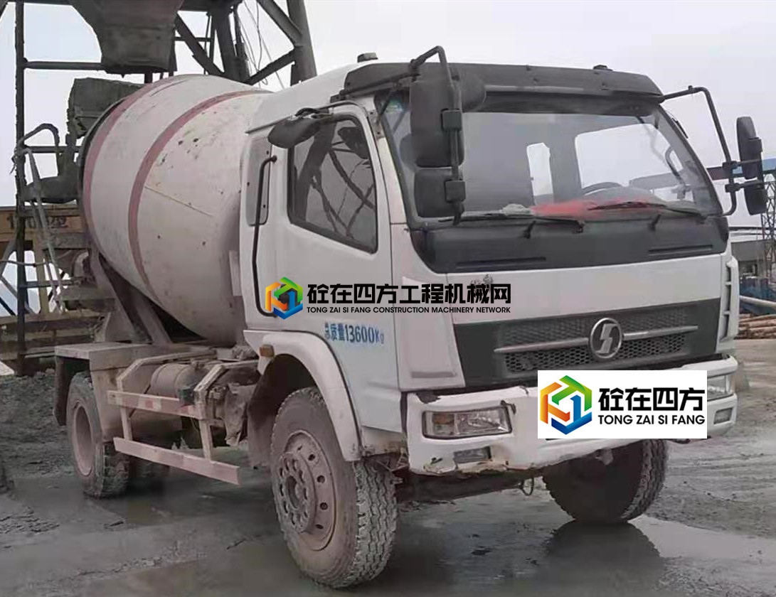 https://images.tongzsf.com/tong/truck_machine/20210302/1603db68800ced.jpg