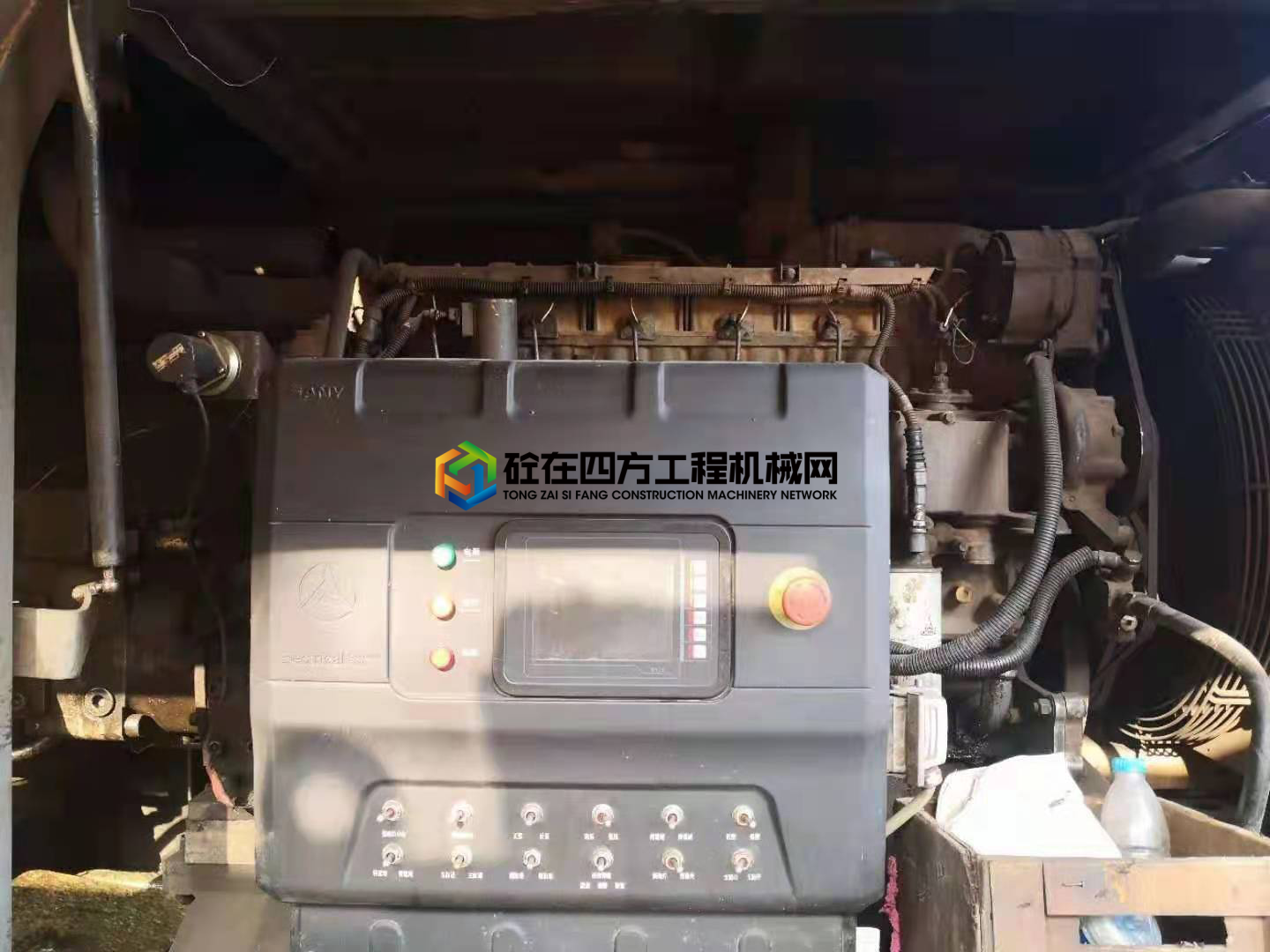 https://images.tongzsf.com/tong/truck_machine/20210302/1603de4c35d443.jpg