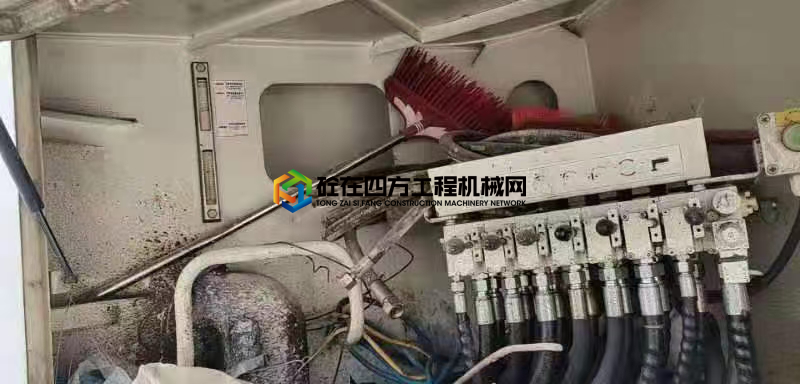 https://images.tongzsf.com/tong/truck_machine/20210303/1603efbb435922.jpg