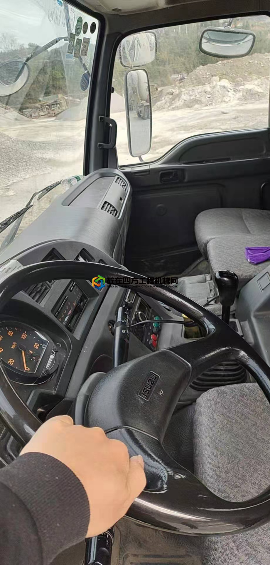 https://images.tongzsf.com/tong/truck_machine/20210303/1603efbb46d915.jpg