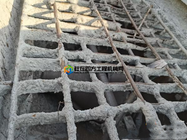 https://images.tongzsf.com/tong/truck_machine/20210304/160407c7294e52.jpg