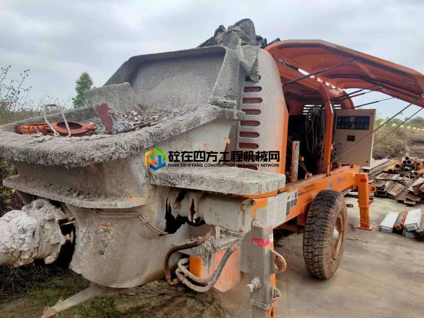 https://images.tongzsf.com/tong/truck_machine/20210306/160434aa6ded48.jpg