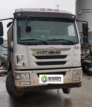 https://images.tongzsf.com/tong/truck_machine/20210308/16045cda173b75.jpg