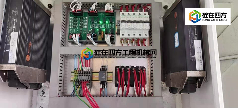 https://images.tongzsf.com/tong/truck_machine/20210308/16045d49c3f94f.jpg