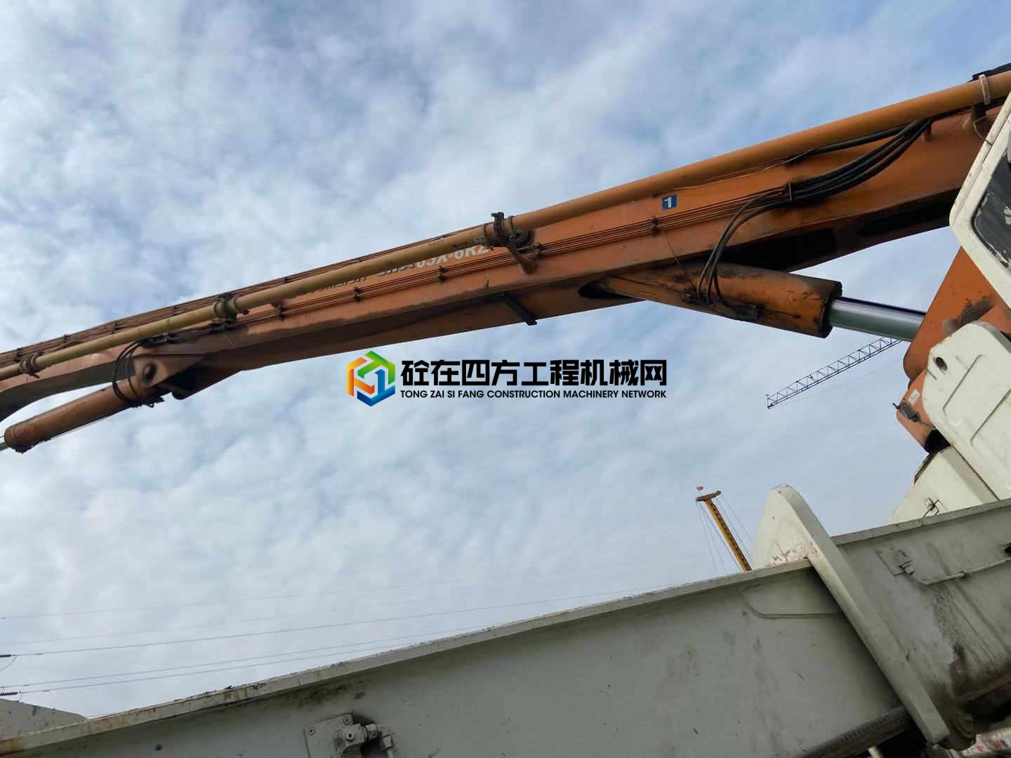 https://images.tongzsf.com/tong/truck_machine/20210309/16046dc058b8d8.jpg