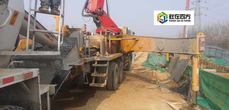 https://images.tongzsf.com/tong/truck_machine/20210310/1604834d87e04f.jpg