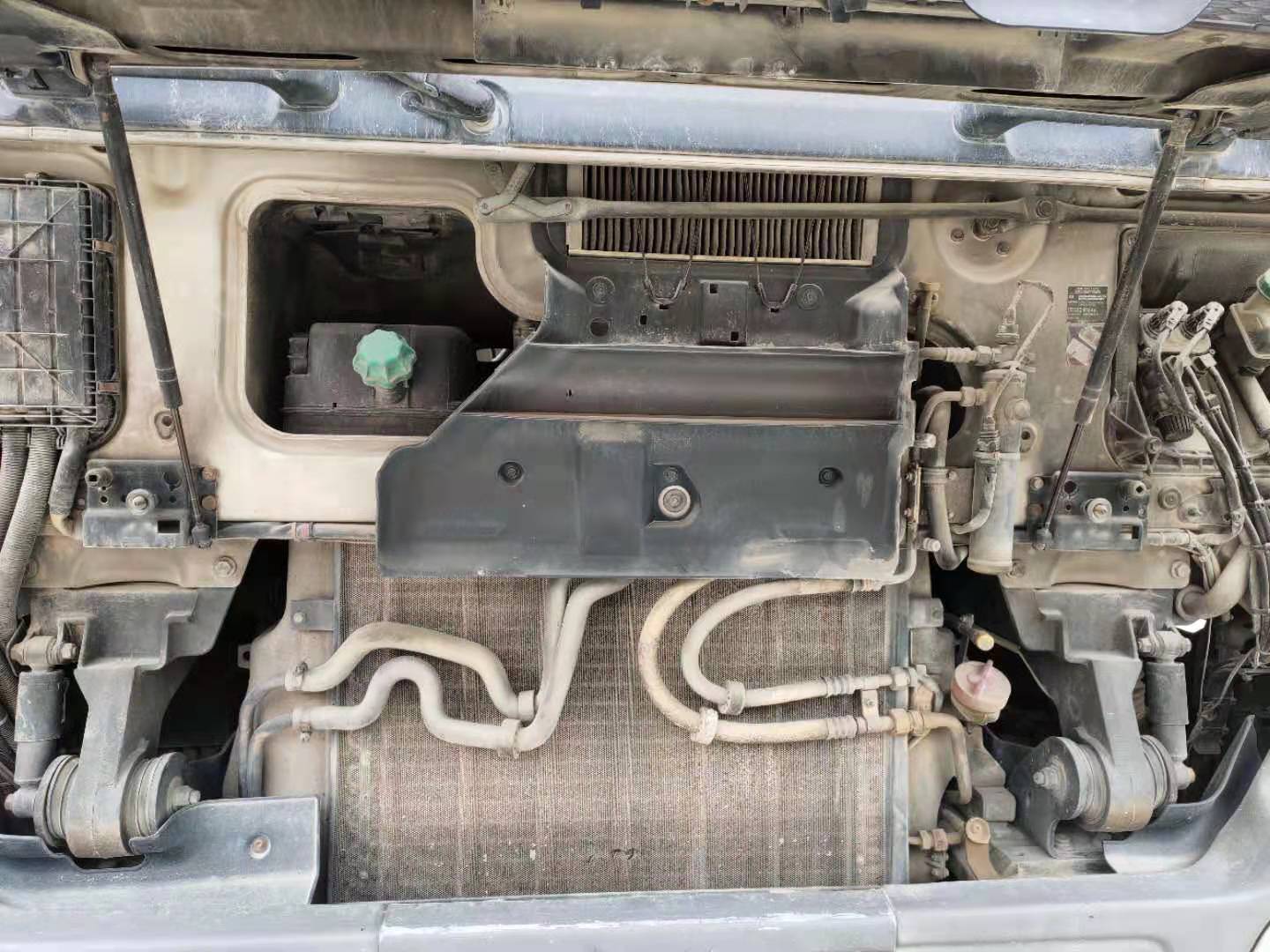 https://images.tongzsf.com/tong/truck_machine/20210310/160487a472cabb.jpg