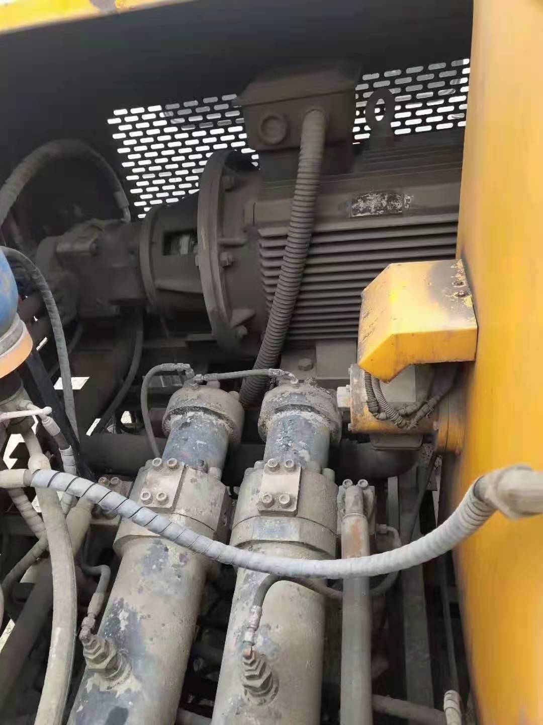 https://images.tongzsf.com/tong/truck_machine/20210311/16049813d544be.jpg