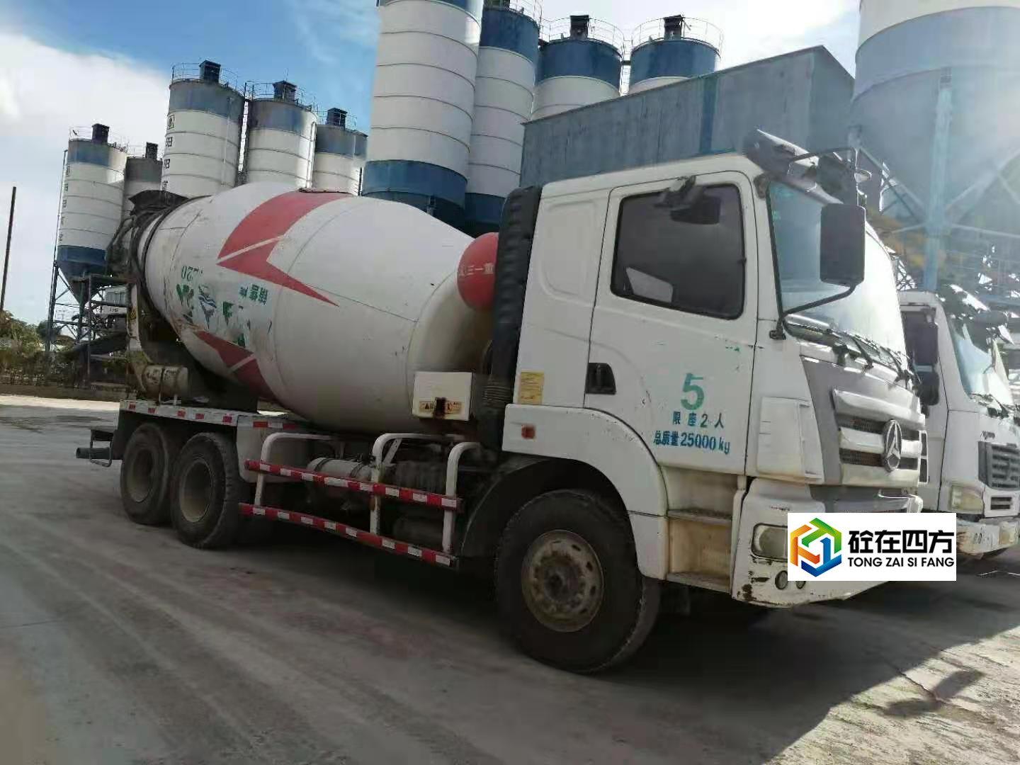 https://images.tongzsf.com/tong/truck_machine/20210311/16049ddb60836d.jpg