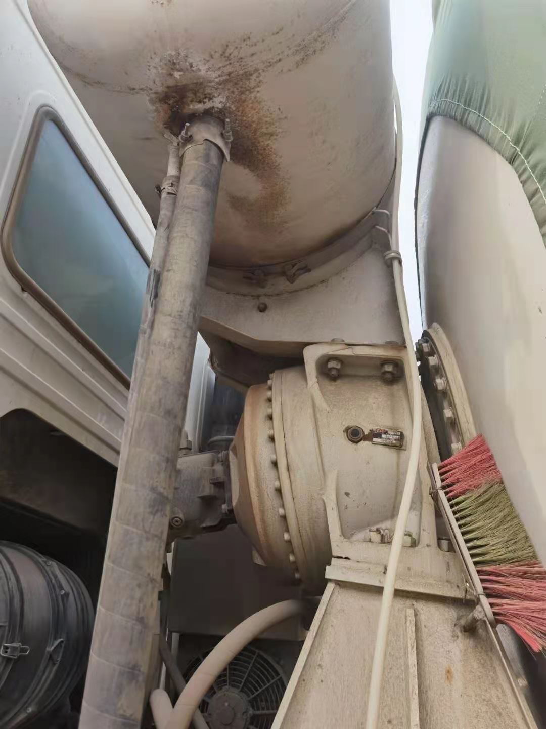 https://images.tongzsf.com/tong/truck_machine/20210312/1604ade1e98e72.jpg