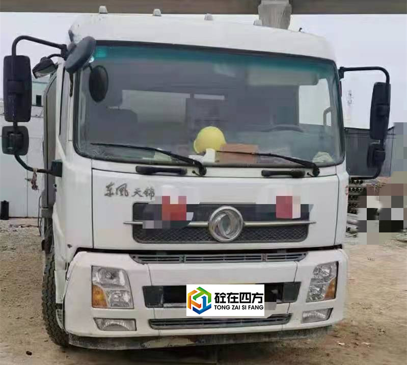 https://images.tongzsf.com/tong/truck_machine/20210312/1604b223cdf975.jpg