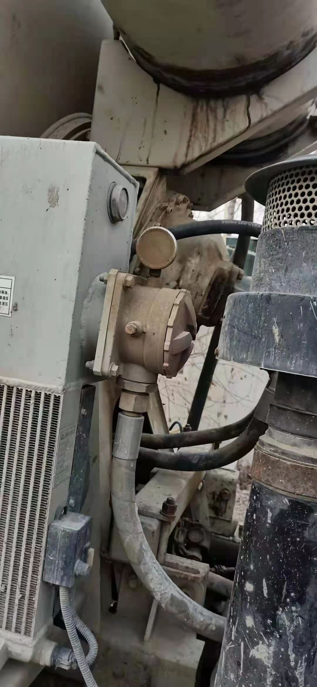 https://images.tongzsf.com/tong/truck_machine/20210312/1604b3235acdd7.jpg