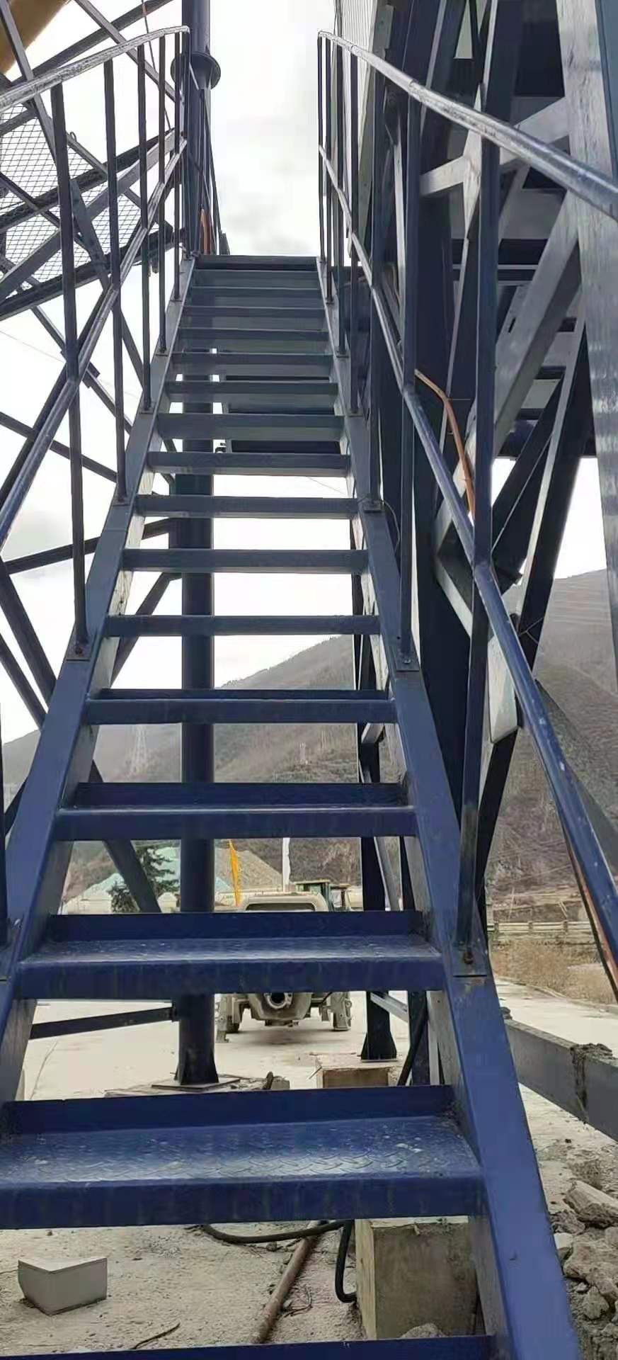 https://images.tongzsf.com/tong/truck_machine/20210313/1604c1940d9330.jpg
